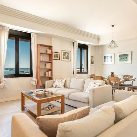 Gem With Stunning Port & Sea Views By Rems Apartament *