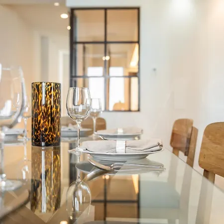 Appartement Gem With Stunning Port & Sea Views By Rems *