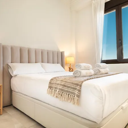 Gem With Stunning Port & Sea Views By Rems * Malaga