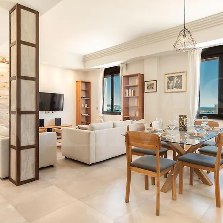 Gem With Stunning Port & Sea Views By Rems 말라가